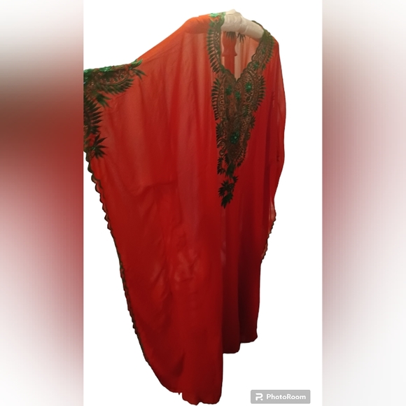Moroccan Red & green Kaftan - Picture 5 of 8